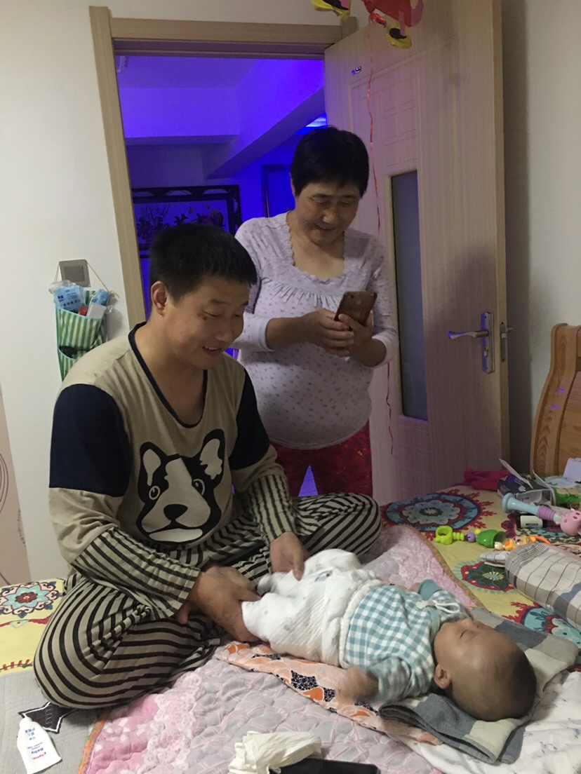 小小的一只，自己会和你聊天了，儿子一笑，我的心都化了。