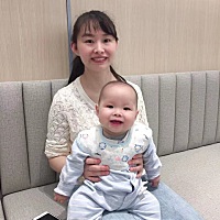 说她，她还不服气，说我们虚得不得了，我喂不好你来，我说那就不要吃啊，还吃了噎着吐出来了，浪费...
