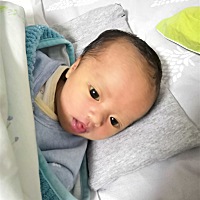想了解剖腹产的宝妈可以看一下我的经历！ 早上8点办理住院手续，空腹做抽血量血压皮试一系列各种检查，...