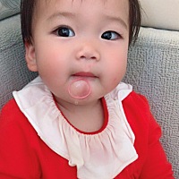 这个萌妹子把我弄得一天像个疯子……经常这样披头散发的出门😤😤