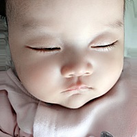睡个觉一会哭一会笑的，不累么