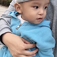 我家宝宝喝牛奶粉过敏脸起疹子，有没有同样情况的想问你们都给孩子喝什么牌子的羊奶粉呢？求推荐！
