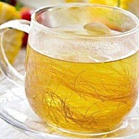 今天分享一款孕妇去胎毒的好方子哦[转圈] 玉米须煲水✨ 材料：玉米须适量、水适量。 做法：洗净玉米，必...