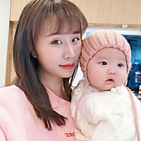 在肚子里大家都说你是男孩，一转眼我的小公主就3个月17天啦💕