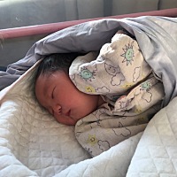 11.05号晚上6.14分🐷妹妹破壳啦，7斤四两，早上九点人工破水，中途想打无痛，结果才开1.5指，后来2指...
