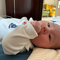明天带宝宝去带肺炎疫苗，想到他要挨这一针就心疼了