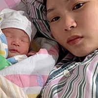 生啦生啦！顺产，今天凌晨三点多出生，足足痛了六七个小时，真是痛到怀疑人生！要求打无痛，医生说没必...