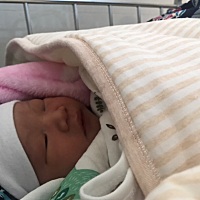 九死一生，终于把你带到这个世界，（乔治，6.1斤）所有看到我的肚子都说是男宝，说顺产，花的花钱和破腹...
