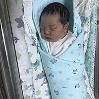 今天40+4早上五点开始规律宫缩十分钟一次，六点起床，吃饭，到医院九点，开始规律宫缩五分钟一次，内检...