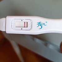 10.31号打破卵打，今天第十天早孕测试纸结果，有经验的帮忙看看，焦急的很