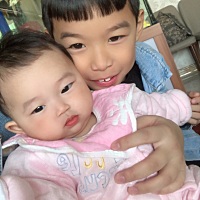 结婚9年，又生了女儿，哥哥9岁，不会在要了😂😂😂，生孩子太累啦，宝贝快4个月了😘😘