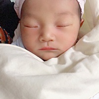 我的宝宝于11月9日上午出生，小乔治一枚 ～孕40+6  终于与爸爸妈妈见面啦 …  今天晚上刚刚经历了一场吃...