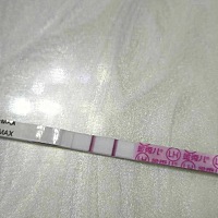 安排走起！今天是排卵后的第四天，心血来潮拿了金秀儿排卵试纸，试出来阳了，心情有点小激动！