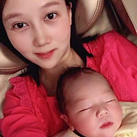 宝宝出生20天了，有了宝宝后就没能好好睡一觉，说说生产经历吧，当时宝宝已经41周了还没反应，医生安排...