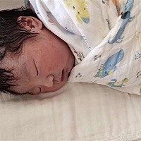 今天早上剖腹产女宝一枚，7斤8两，看肚型真的不准，几乎所有都说是男宝，但我自己从怀孕就觉得是女宝，...