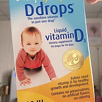 ￼  【每日一滴强健身体】Ddrops 婴儿维生素，帮助增强骨骼发育，月嫂让宝宝出生第15天开始吃的