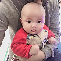 宝宝四个月了。