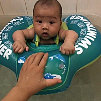 宝宝五个月了，现在添加辅食还是六个月后添加辅食比较好呢？