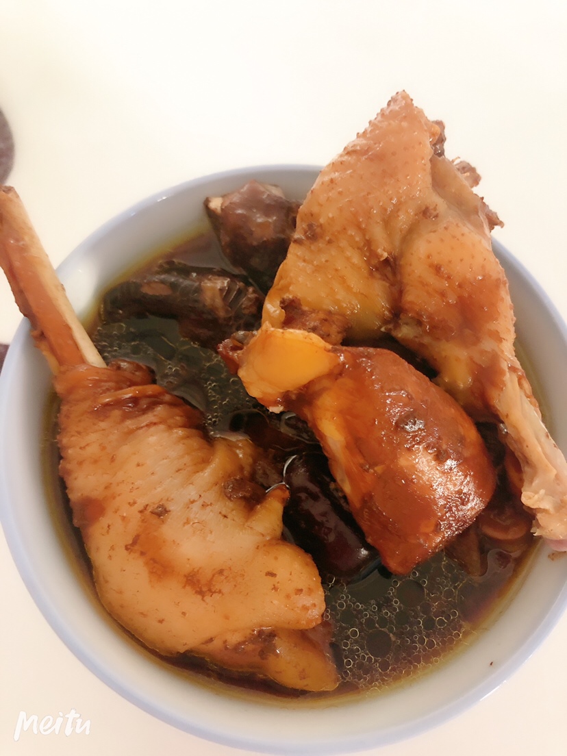 土鸡老母鸡炖红糖红枣