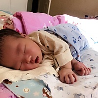 一年的时间晃眼就过去了，真的好快，回想起去年这个时候，疼的死去活来，终于生下了一枚小公主，现在小...