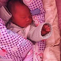 终于生了，男孩6斤8两