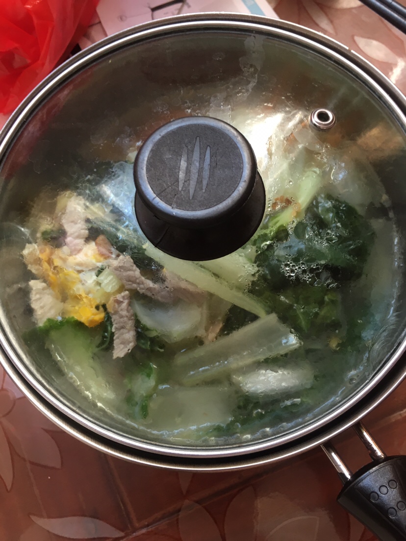 婆妈真专一，十年如一日，月子到现在，早上都是这个菜，看得都饱了