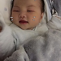 宝宝这几天开始不乖了，估计是肠绞痛，前面几天一天要拉好多次大便，现在就放屁时候带出来点大便，怎么...