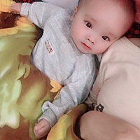 我的宝贝儿子越来越可爱了，五个多月，又来一个要不要生二胎的打算，哎，阴影都还没有退去