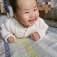 刚结婚时不太想要小孩子，觉得应该先创业再说，可身边亲戚朋友陆续有了宝宝，看着温馨的画面我也想要自...