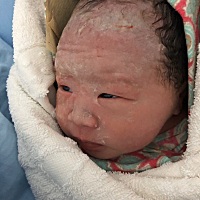 2号早上9点破羊水，办住院后傍晚6点开始小宫缩，10点开始大宫缩，11点受不了打了无痛，估计宫缩厉害，打...
