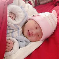 我今年30岁，感觉自己算晚婚晚育。怀孕前期一直没吐，只是有些恶心而已，中期还在外地到处跑销售，晚期...