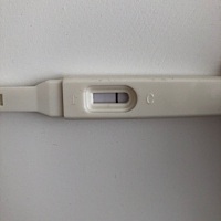 20号排卵，3号月经，3号之前，一直测，都是白板，4号晨尿可丽蓝测的也是白板，到了晚上，换了另一个，测...