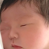 睁开眼就没了，会是双眼皮吗？