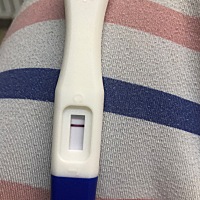 末次月经14号，今晚刚刚测的，是不是有第二条杠？？