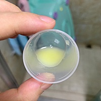 月子第二十天，一直没奶水，挤出来只有一点这个，还有望吗！宝宝一直喝奶粉