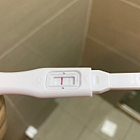 请教各位，姨妈推迟两天了，这是怀了吗？