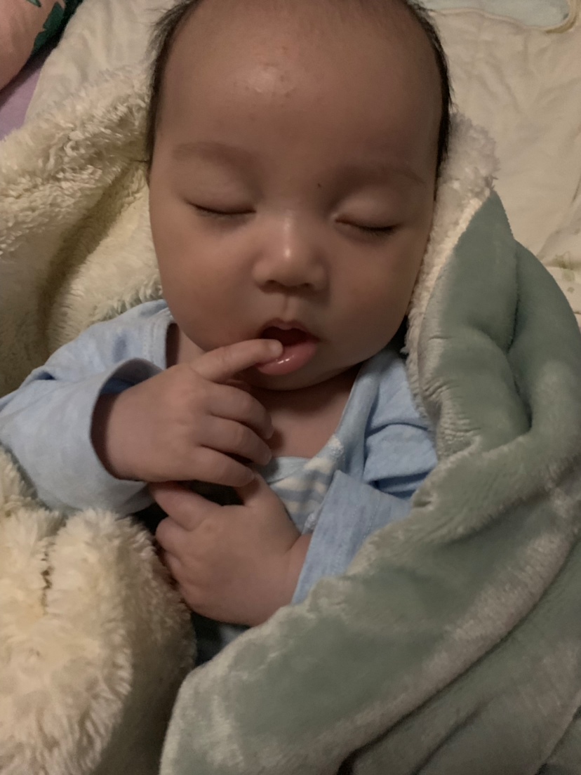 睡着样子^_^怎么那么可爱