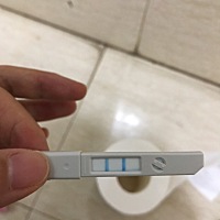 希望这个月可以中，小腹有点痛胀，有一点点分泌物，腰也是有点痛