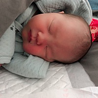回忆那天的产程真的是酸爽啊，这辈子都忘不了😭 12月9日凌晨羊水破了赶紧去医院，第一胎没经历过真的...