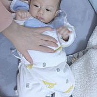 他还是一点也不像我
