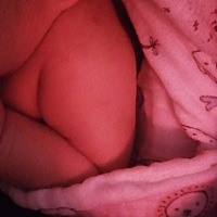 17天的宝宝纯母乳喂养，都说出了月子会更肉坨 这胳膊 这下巴