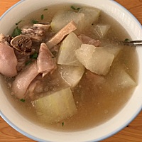 太痛苦了天天都是汤水 没盐没味 哎 中午饭和晚饭都吃的 一模一样 加餐就天天鸡蛋 一天鸡蛋也是几个 都是...