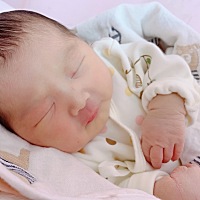 感恩、感动 孕期个个见我的肚子都说是男宝，胎心一直140左右，胎动超厉害！结果是小公举😄