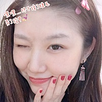 最近的生活状态还不错～保持～❤️周末愉快！ 粉红色星空猫眼儿指甲燃气少女心哈哈💅🏻 💕 P了一...