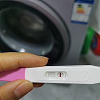 请问排卵后第十天测的 这是怀孕了吗？