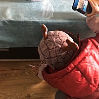 1母乳混着奶粉喂 还没满6个月的宝宝，最好喂母奶，而不建议将母乳与配方奶混合着喂。因为母乳混合奶粉喂...