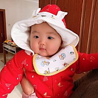 宝贝，祝你百天快乐！愿你永远开心快乐，健健康康 ——永远爱你的爸爸妈妈 最好的爱❤️给最好的你