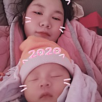 是不是所以属猪的宝宝，都特别能吃，特别能睡，还特别能拉，反正我家宝宝就是这样的