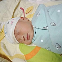 报喜了！男宝：从怀孕开始，吃到不舒服的才会吐，吐了又吃。胃口是从四个半月好起来的，做梦梦到很多黑...