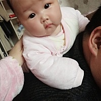 有没有一吃奶就哭的宝宝，完全不知道他为什么哭，都四个月了，从月子里就这样，一吃就哭，停不下来，要...